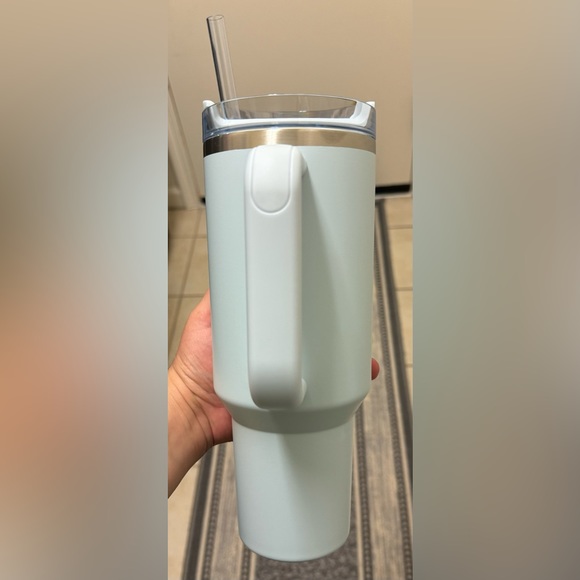 Stanley x Starbucks Spring Blue - Picture 2 of 9